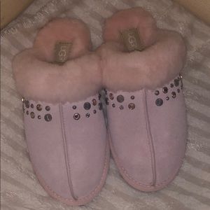 UGG slippers w Swarovski crystal
